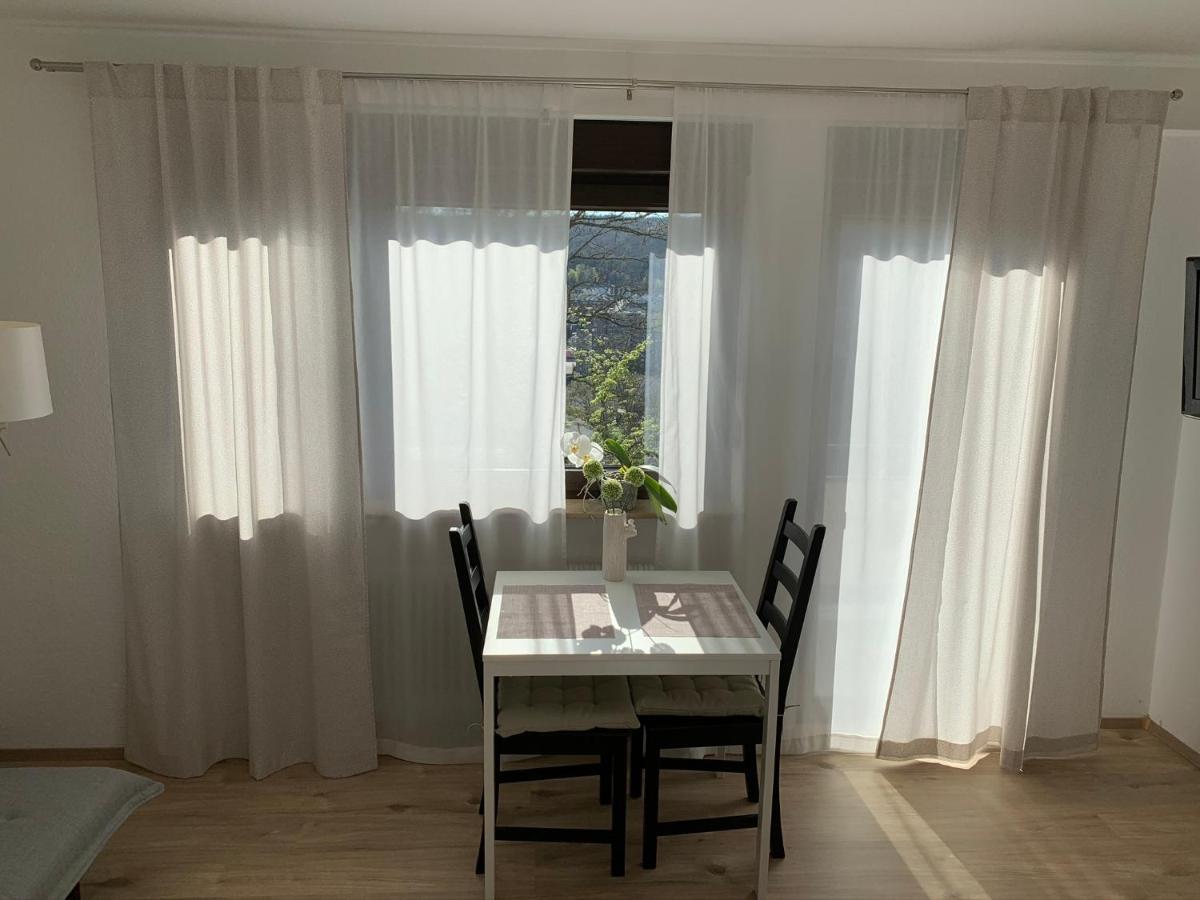 Top Modernes 1-Zimmer-Apartment mit Küche, Parkplatz, kostenfreiem WLAN und Netflix Bad Soden-Salmünster Exterior foto